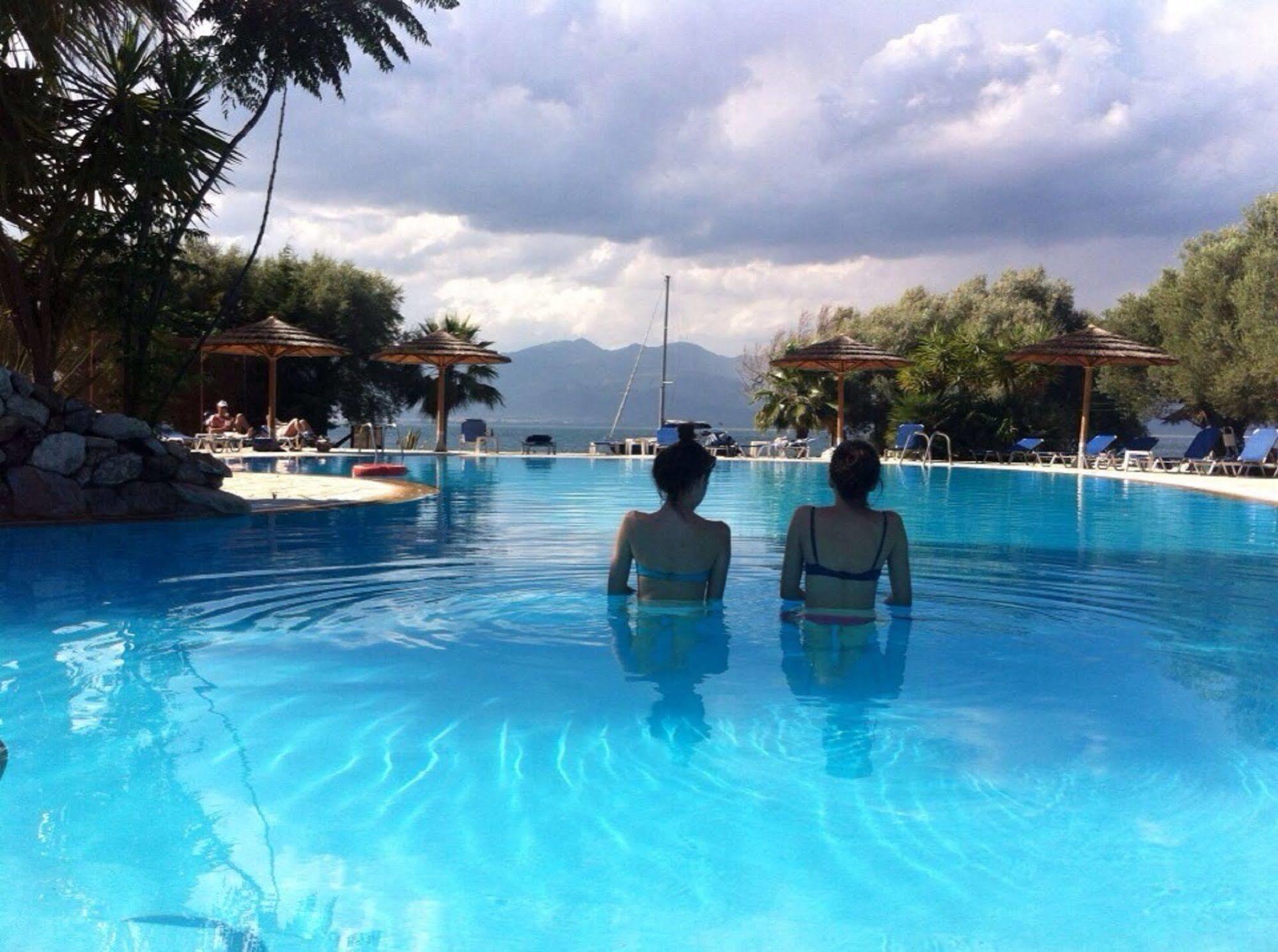 Florida Blue Bay Resort & Spa Псатопиргос Екстериор снимка