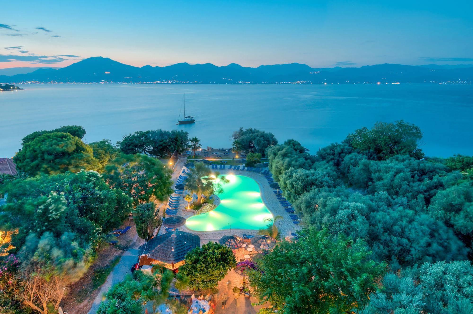 Florida Blue Bay Resort & Spa Псатопиргос Екстериор снимка